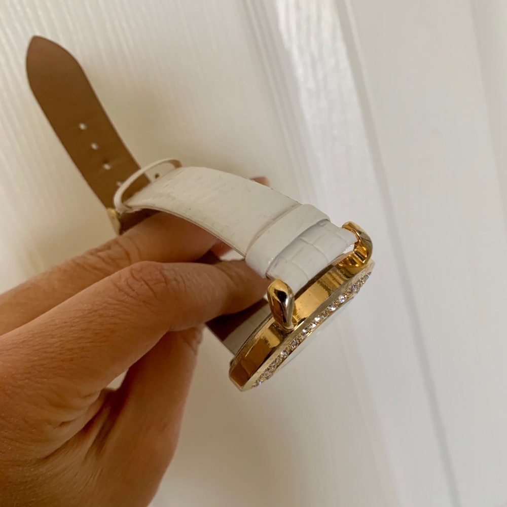 Watch - Picture 2 of 2